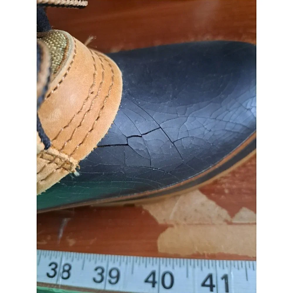 Vintage Bass Women's Size 6M Low Thermolite ONTARIO Duck Boots Navy Blue/Tan